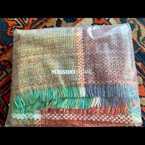 🇮🇹 SALE! 🎄MISSONI THROW NWT